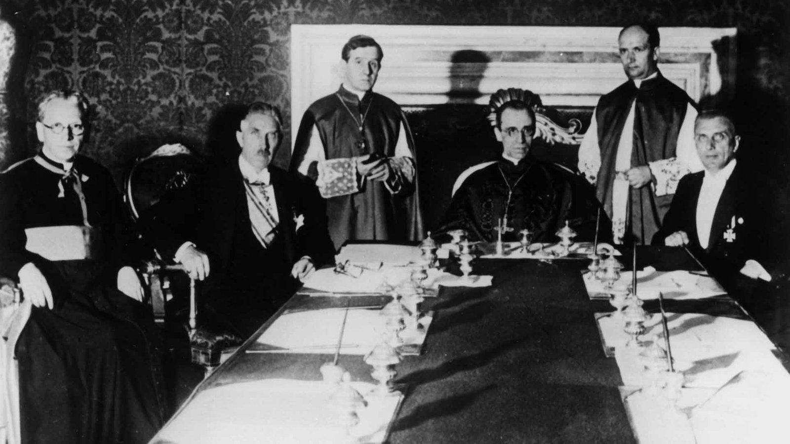 Signing of the Reich Concordat in Rome on 20 July 1933, photo by Heinrich Hoffmann (German Federal Archives)