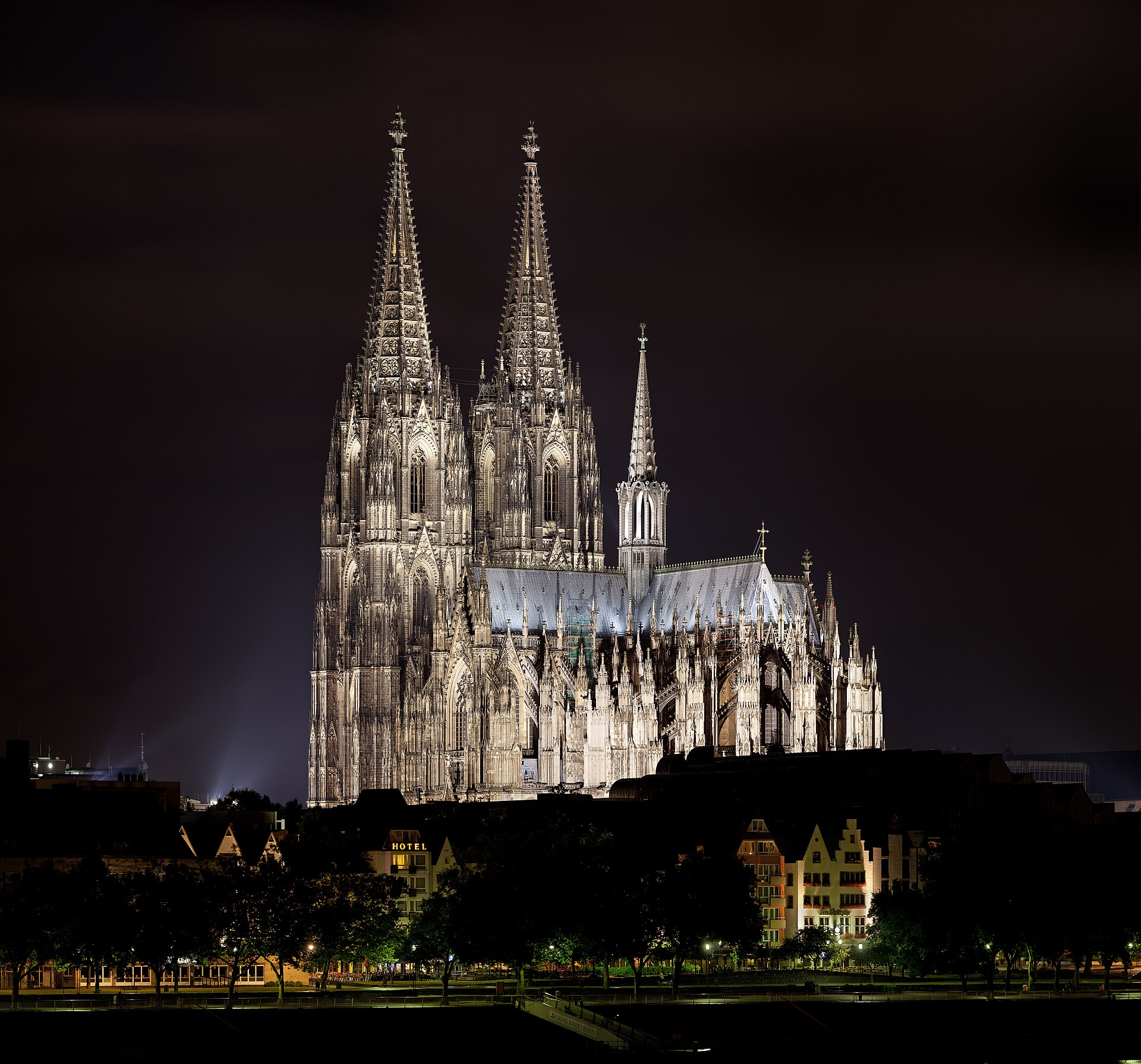 Cologne Cathedral at night, 2013